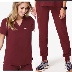 Figs Burgundy Scrub Set